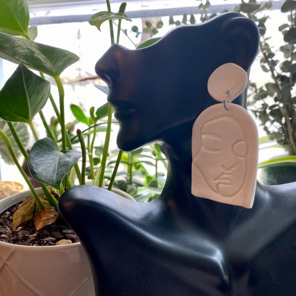 Handmade Clay Earrings | Face Outline Statue | Pearl White | Push Backs - Picture 3 of 7